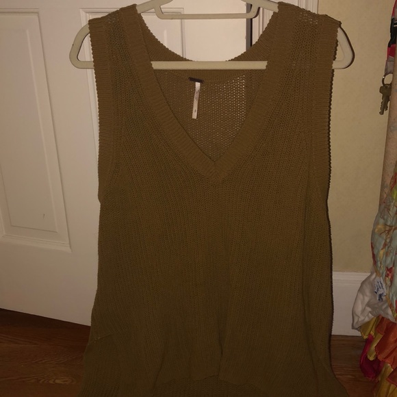 High Low Knit Free People Tank. SO flattering - Picture 1 of 2